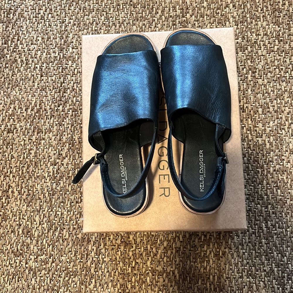 KELSI DAGGER Sandals - Picture 2 of 2